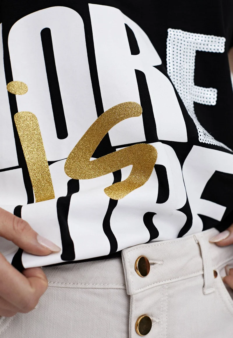 Lola Casademunt T-shirt with more is more positioning