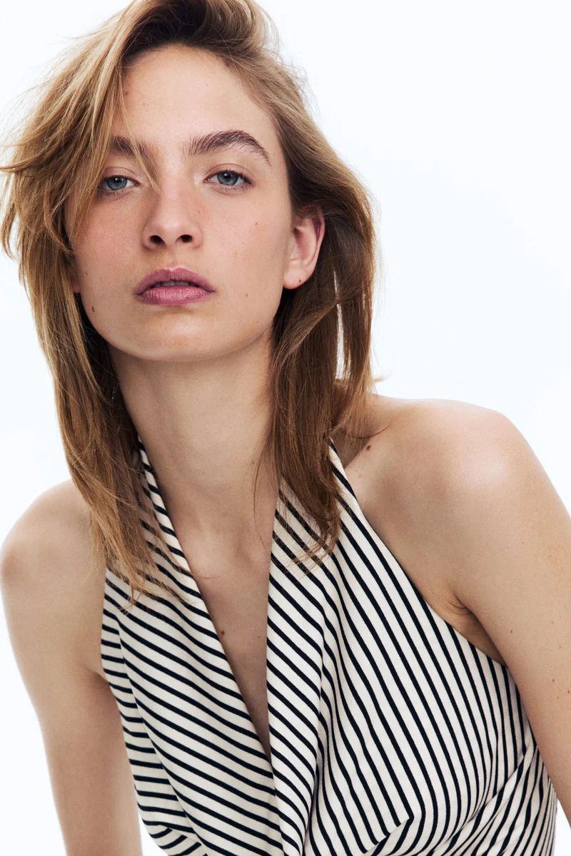 H&M Crêpe halterneck top