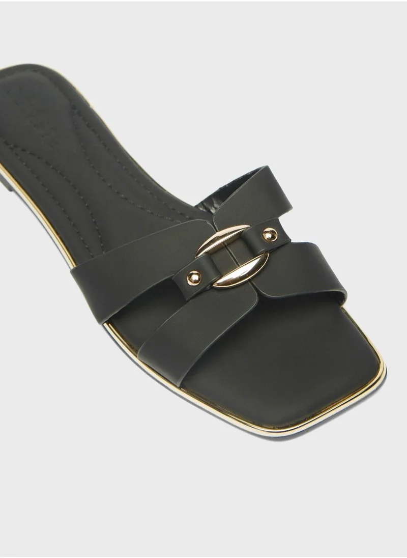 سيليست Single Strap Flat Sandals