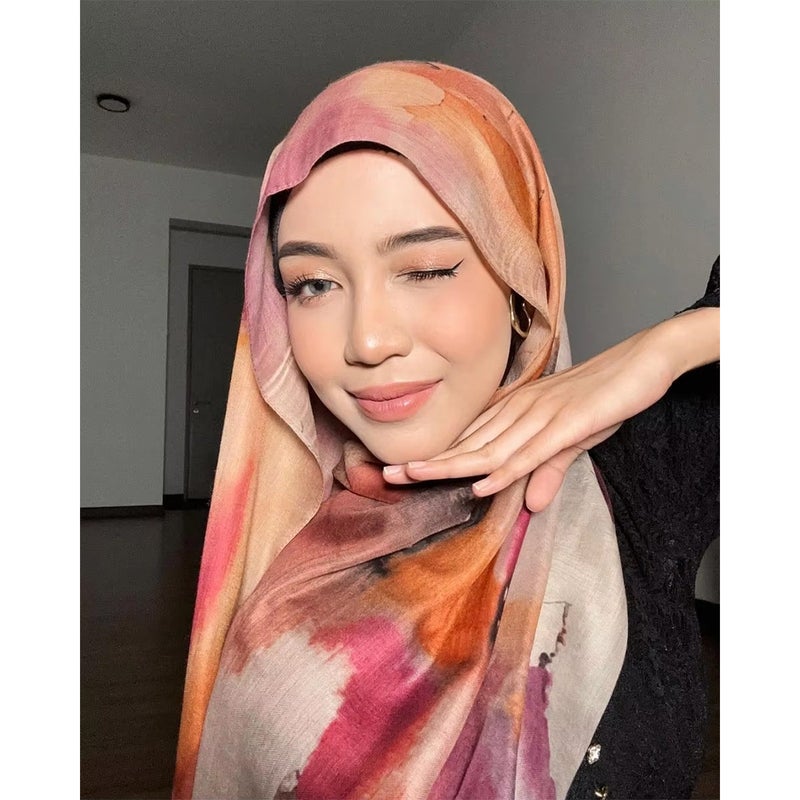 وشاح طويل من البوليستر بنمط الألوان المائية للدفء والحماية من الشمس - Image 3