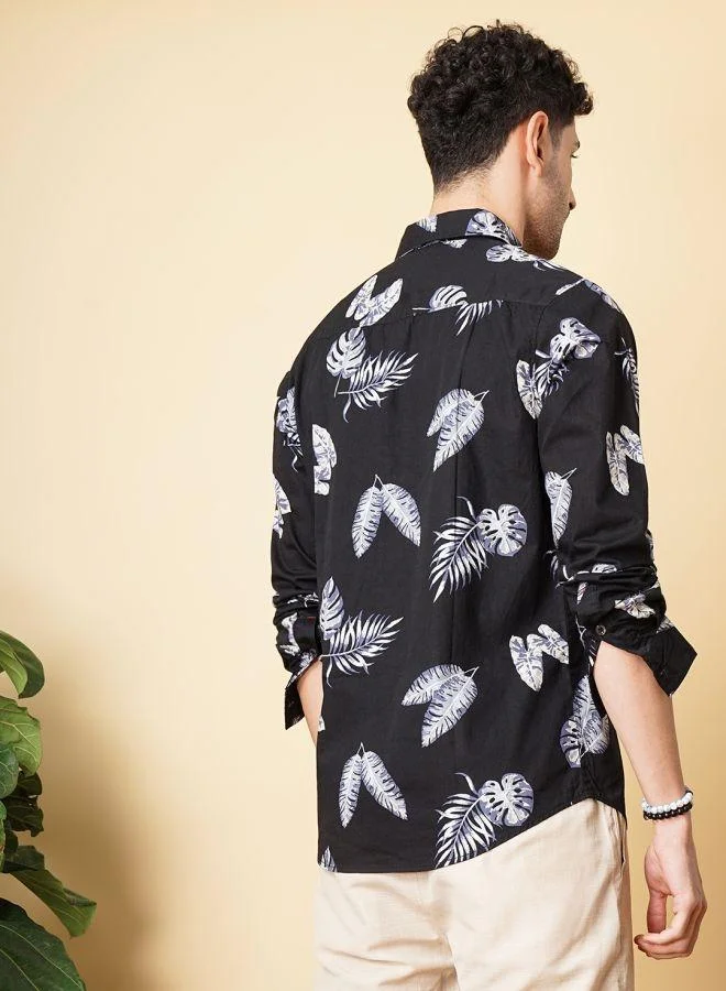 The Indian Garage Co Men Slim Fit Floral Printed Full Sleeves Cutaway Collar Casual Shirt