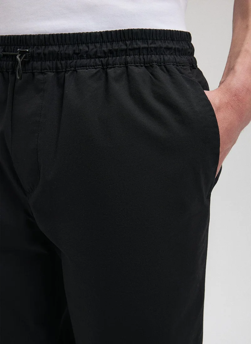 مافي Black Jogger Pants