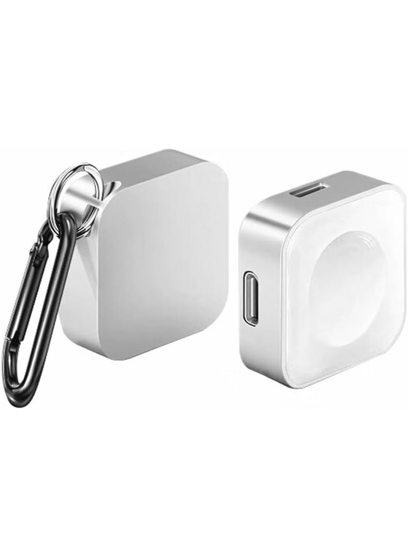 شاحن مغناطيسي محمول بقدرة 5 واط لساعة Apple Watch مع موصلي USB-C وLightning، شاحن سفر بتصميم ميدالية مفاتيح متوافق مع Ultra 3 وSeries 11 و10 و9 و8 و7 و6 وSE 3 وSE 2 و5 و4 و3 و2، فضي - Image 1