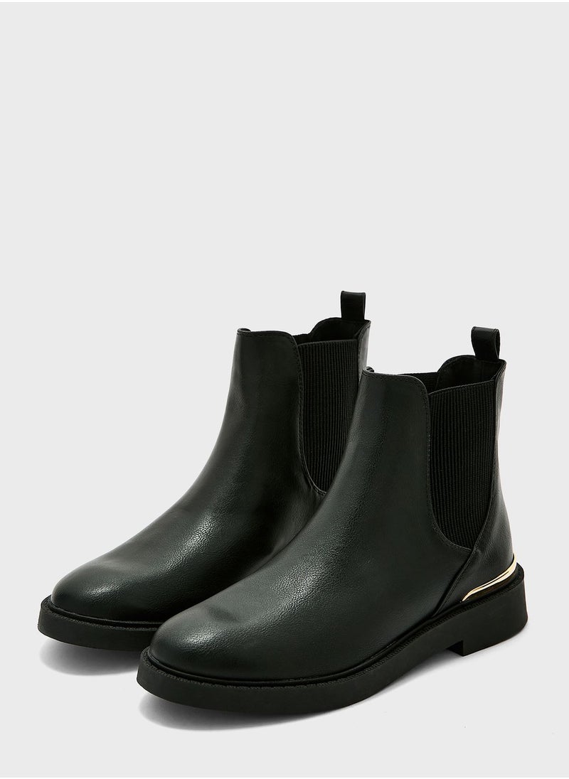 NEW LOOK - Chelesa Boots - Image 1