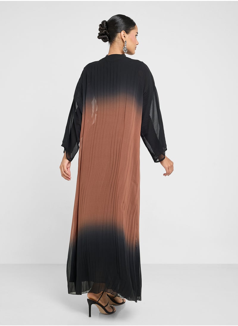 Khizana Ombre Pleated Abaya  - Image 2