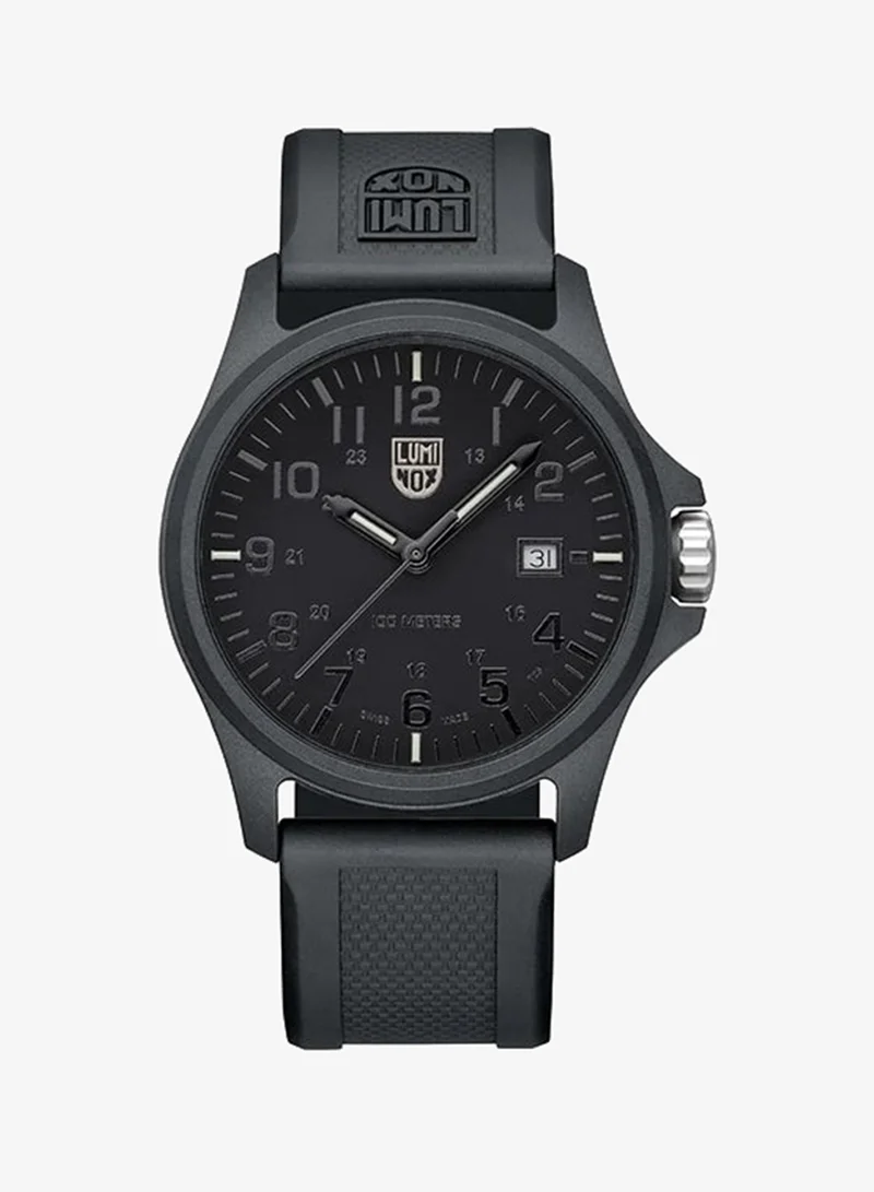 Luminox Men's Analog Round Shape Polyurethane Wrist Watch X2.2402 - 43 Mm