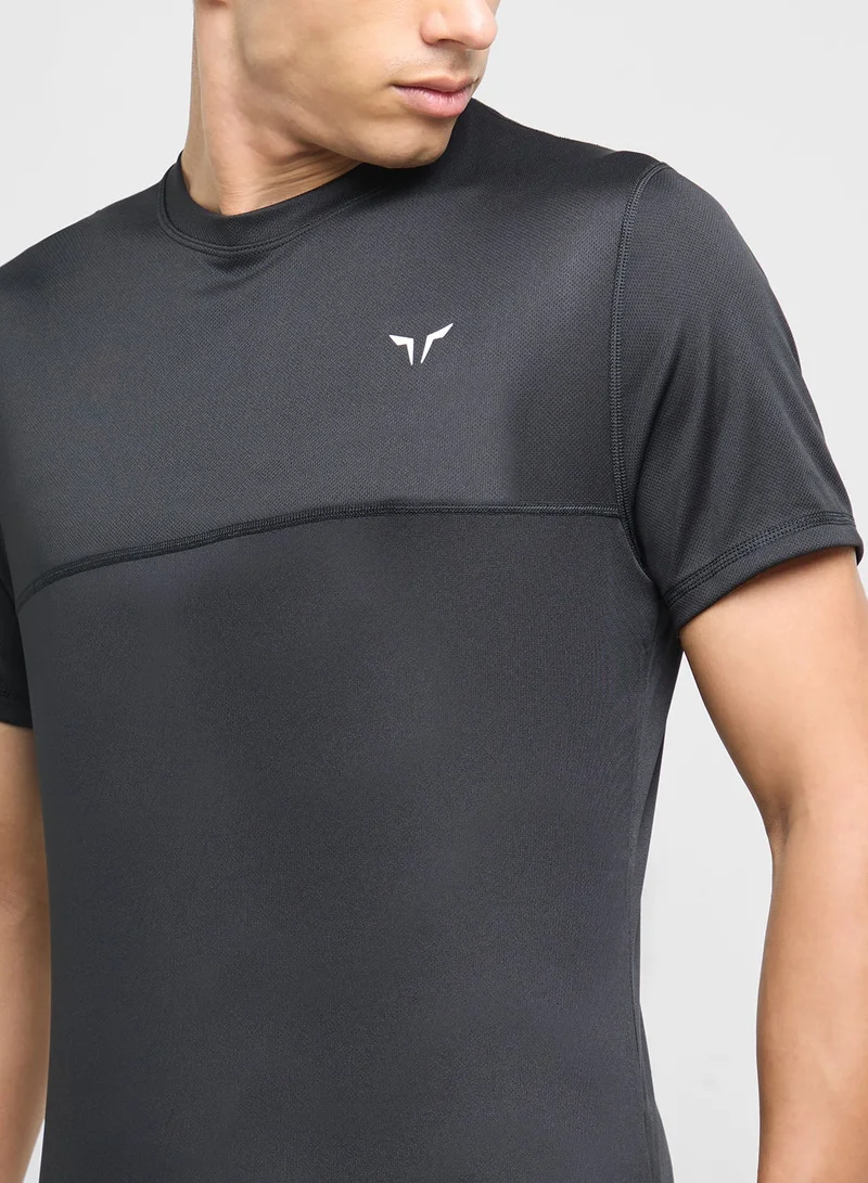 SQUATWOLF  Contrast T-Shirt for Men | Best Price UAE