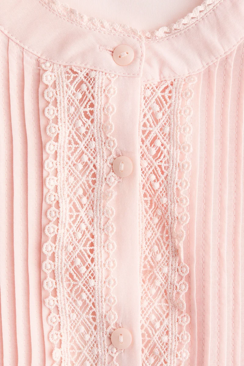 اتش اند ام بلوزة بطيات رفيعة