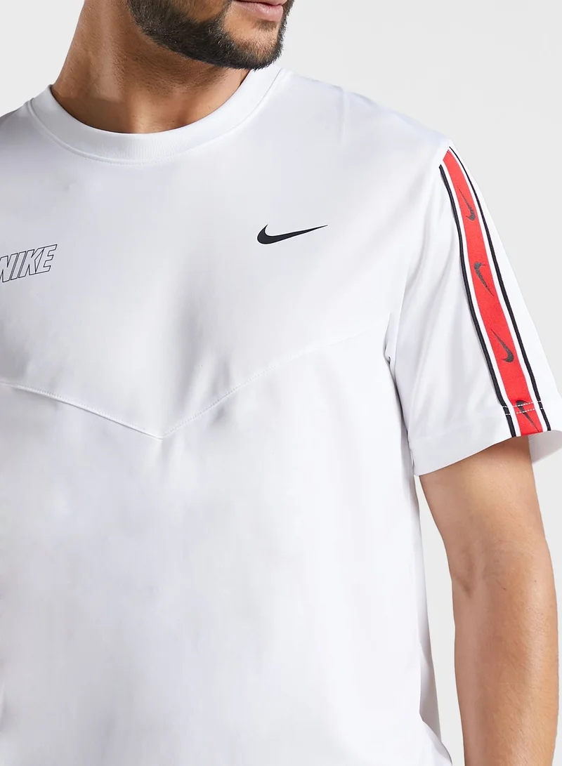 Nike Nsw Repeat Swoosh T-Shirt