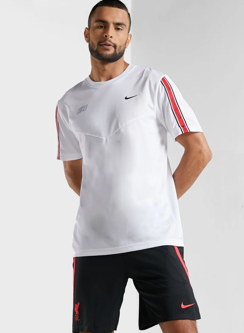 Nike Nsw Repeat Swoosh T-Shirt