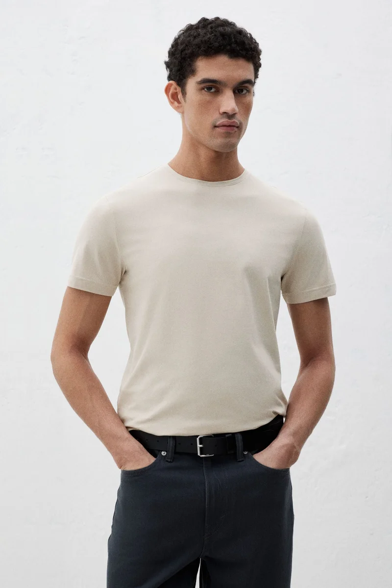 اتش اند ام Round-neck T-shirt Slim fit