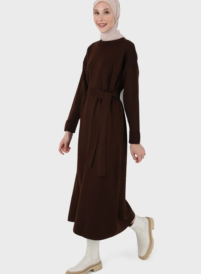 Refka by modanisa Belted Round Neck Dress