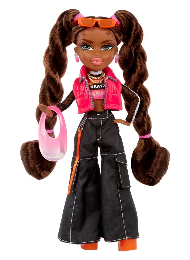 براتز دمية براتز ساشا الأنيقة مع 10 إكسسوارات وملصق - Image 3