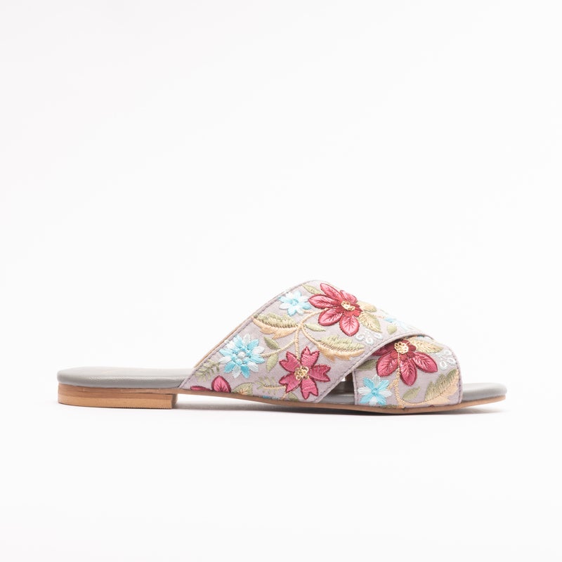 Crystalicious Rose Lace Women Flat Handcrafted by Artisticas Eco-Friendly Elegance with Embroidery All-Day Comfort - Image 4