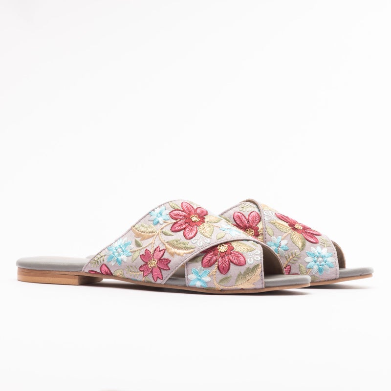 Crystalicious Rose Lace Women Flat Handcrafted by Artisticas Eco-Friendly Elegance with Embroidery All-Day Comfort - Image 2