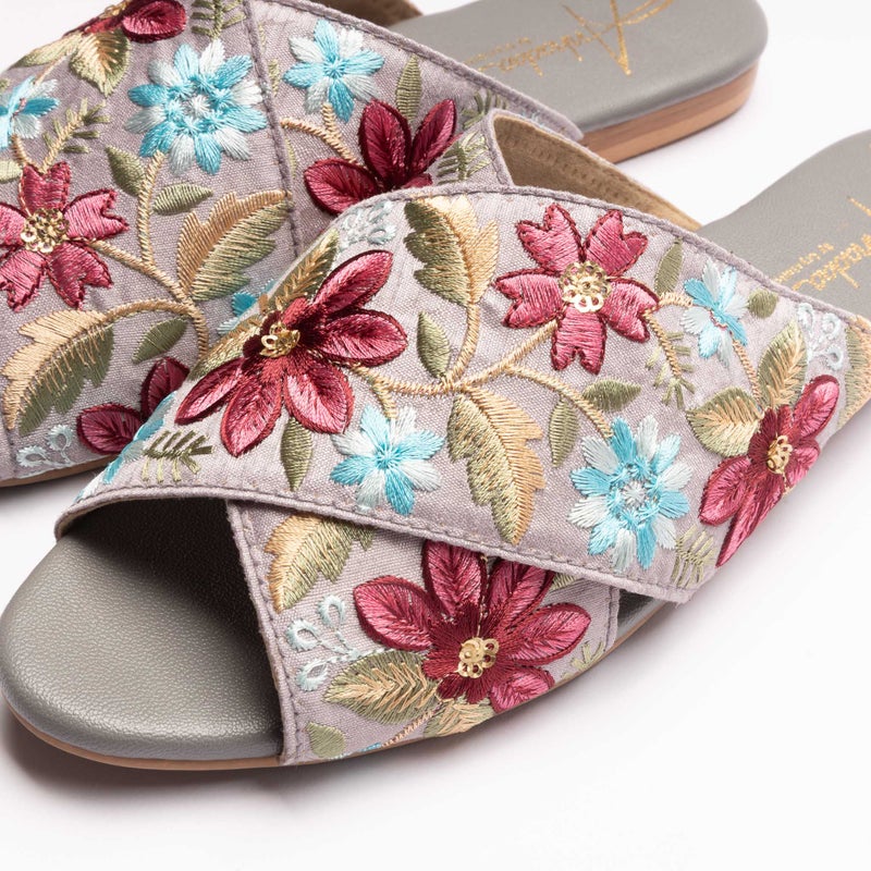 Crystalicious Rose Lace Women Flat Handcrafted by Artisticas Eco-Friendly Elegance with Embroidery All-Day Comfort - Image 3