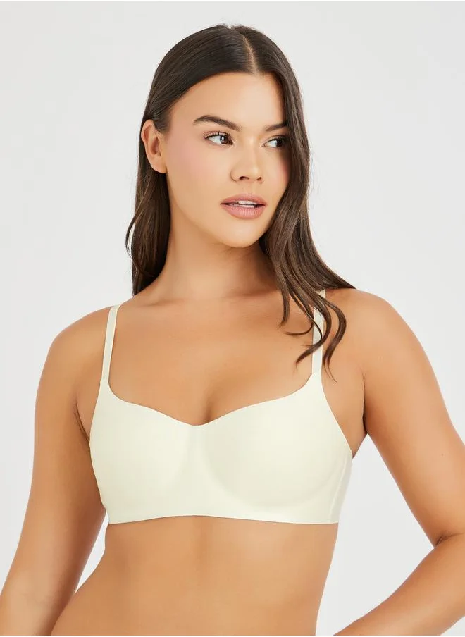 ستايلي Styli Pack of 3 - Padded Non-Wired Bonded T-Shirt Bra