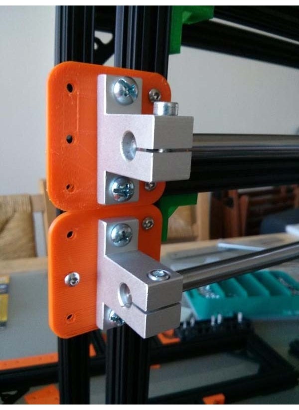 Epm3d Linear Rail Support Plastic Bracket to Openbeam Mounting Plate  - Image 1