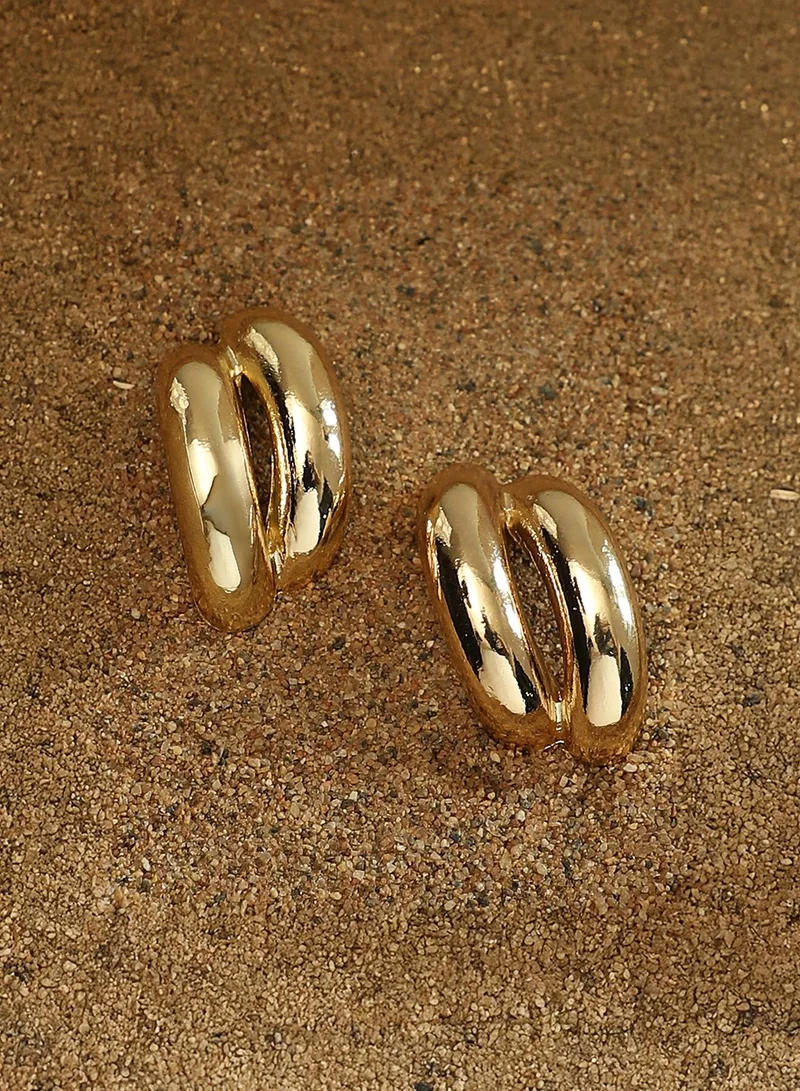 SOHI SOHI Women The Strokes Hoop Earrings | California  Colour | One-Size | Metallic Alloy Material | Push Back Closure | Earrings For Casual & Evening Wear