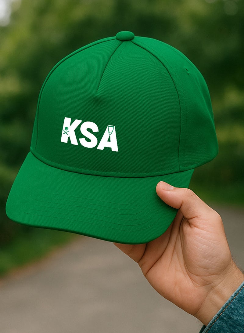 لوحة كاب مصنوع من القطن بتصميم لمناسبة اليوم الوطني السعودي وللتعبير عن حب الوطن في كل وقت - Image 3