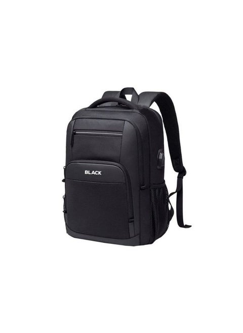 Laptop backpack equipped with a USB port