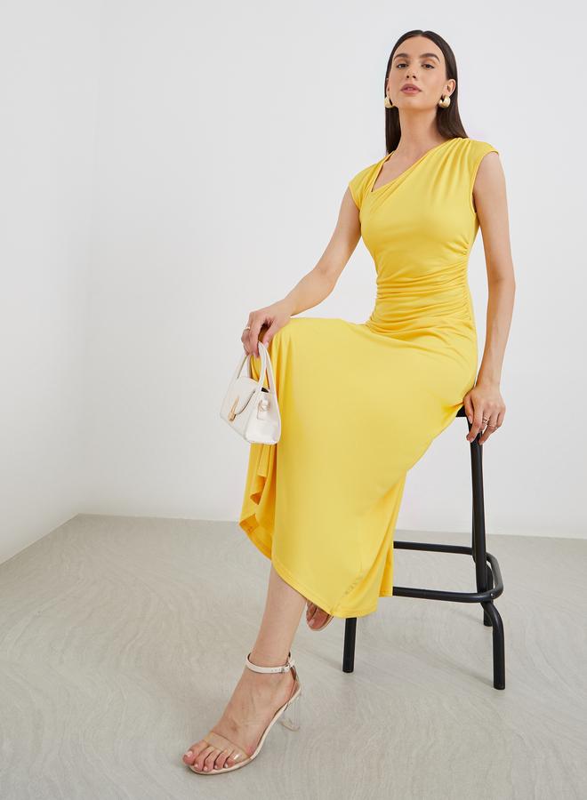 تايك تو فستان ميدي بدون أكمام مع حافة غير متماثلة - Image 1