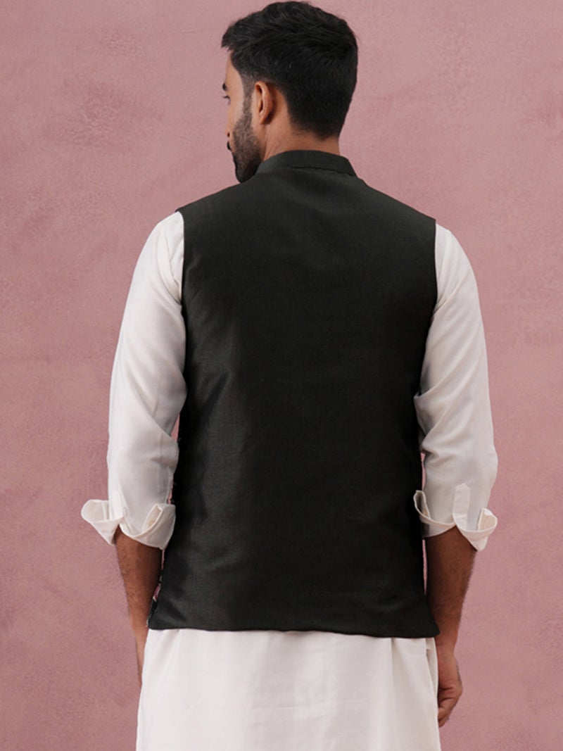 NOZ2TOZ Floral Embroidered Silk Nehru Jacket for Men - Image 4