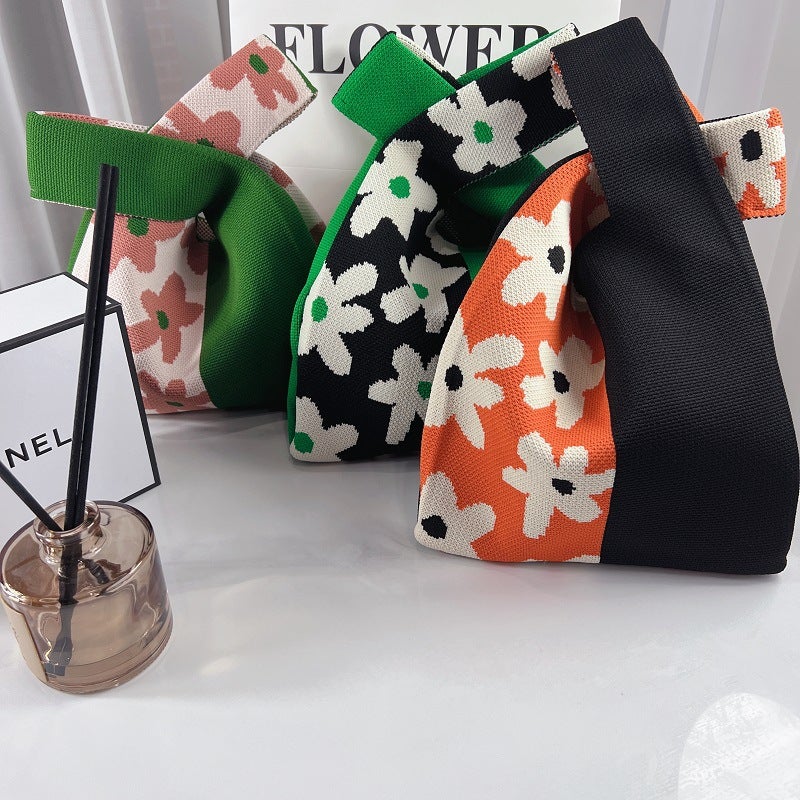 High-End Self-Retention Retro Contrast Color Hand Knitted Bag Wrist Bag Korean-Style Cat Bag All-Match Handbag For Women - Image 4