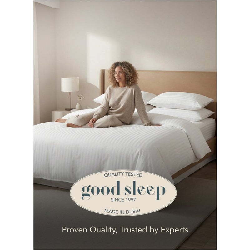 طقم غطاء لحاف مقاس كينغ من Good Sleep مكون من 6 قطع مقاس 220 × 240 سم غطاء لحاف أبيض مخطط مع ملاءة مثبتة بجيب عميق و4 أكياس وسائد، نسيج فائق النعومة، خالي من التجاعيد، صنع في دبي - Image 2