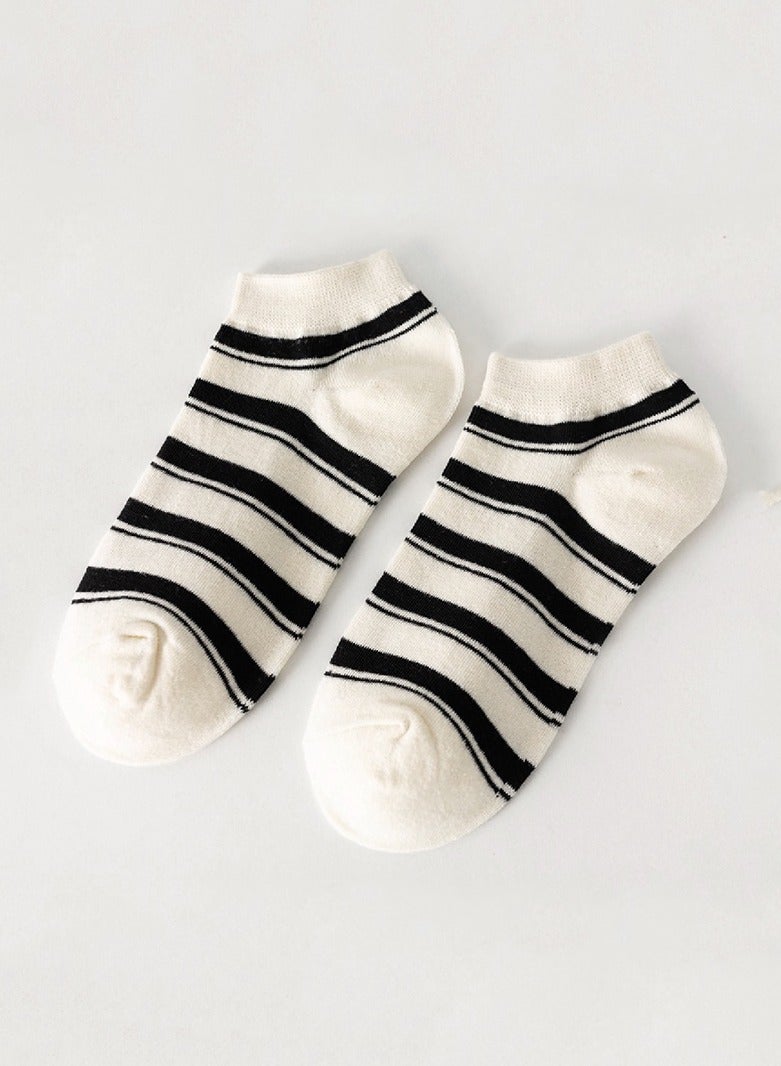 1 Pair Simple Stripes Crew Socks Casual Cute Short socks Fashion Ankle Socks for Girl  Women  - Image 1