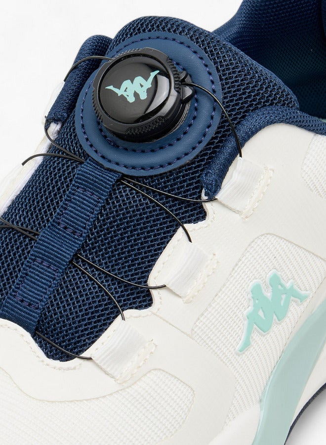 حذاء رياضي نسائي بإبزيم دوار وتفاصيل شعار