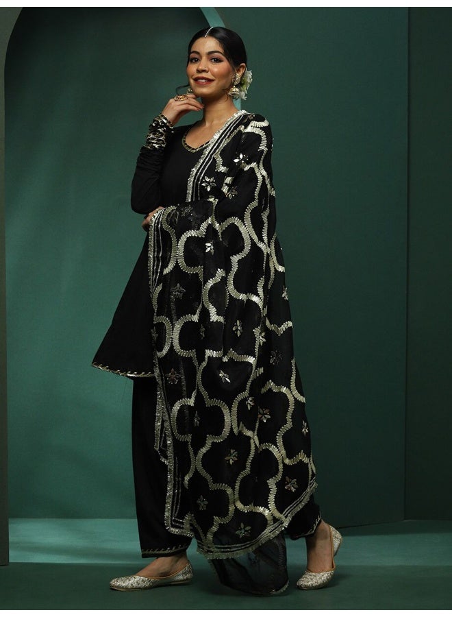 AKS Couture Gotta Patti V-Neck Pure Cotton Kurta With Salwar & Dupatta - Image 4