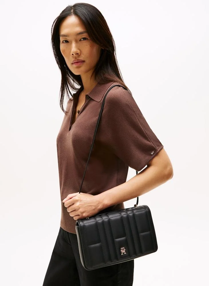 TOMMY HILFIGER Logo Detailed Feminine Crossbody