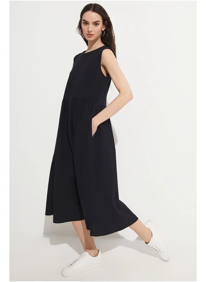 JUNE June Sleeveless Crew Neck Cotton Dress Black