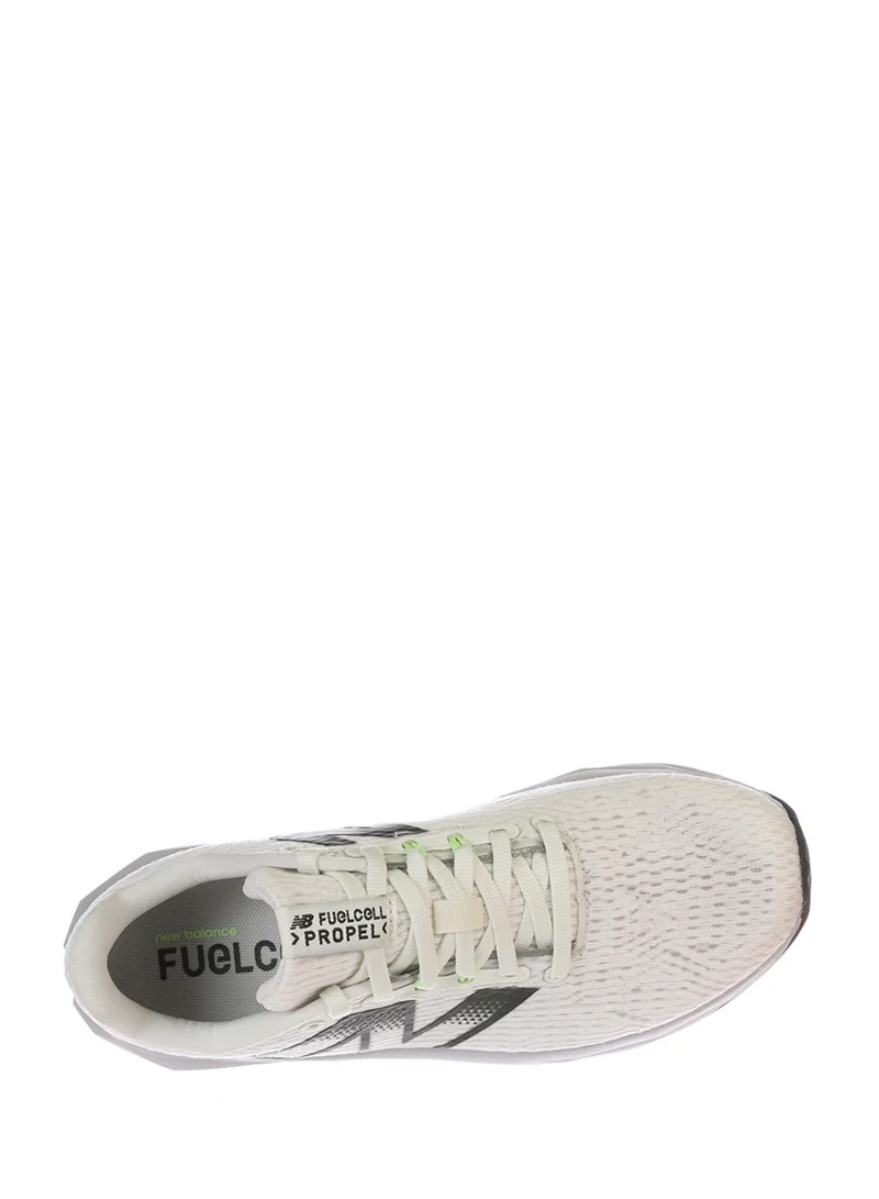 New Balance FuelCell Propel