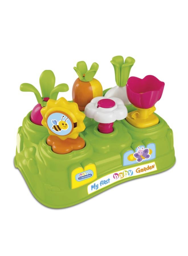 كلمينتوني لعبتي الأولى في الحديقة