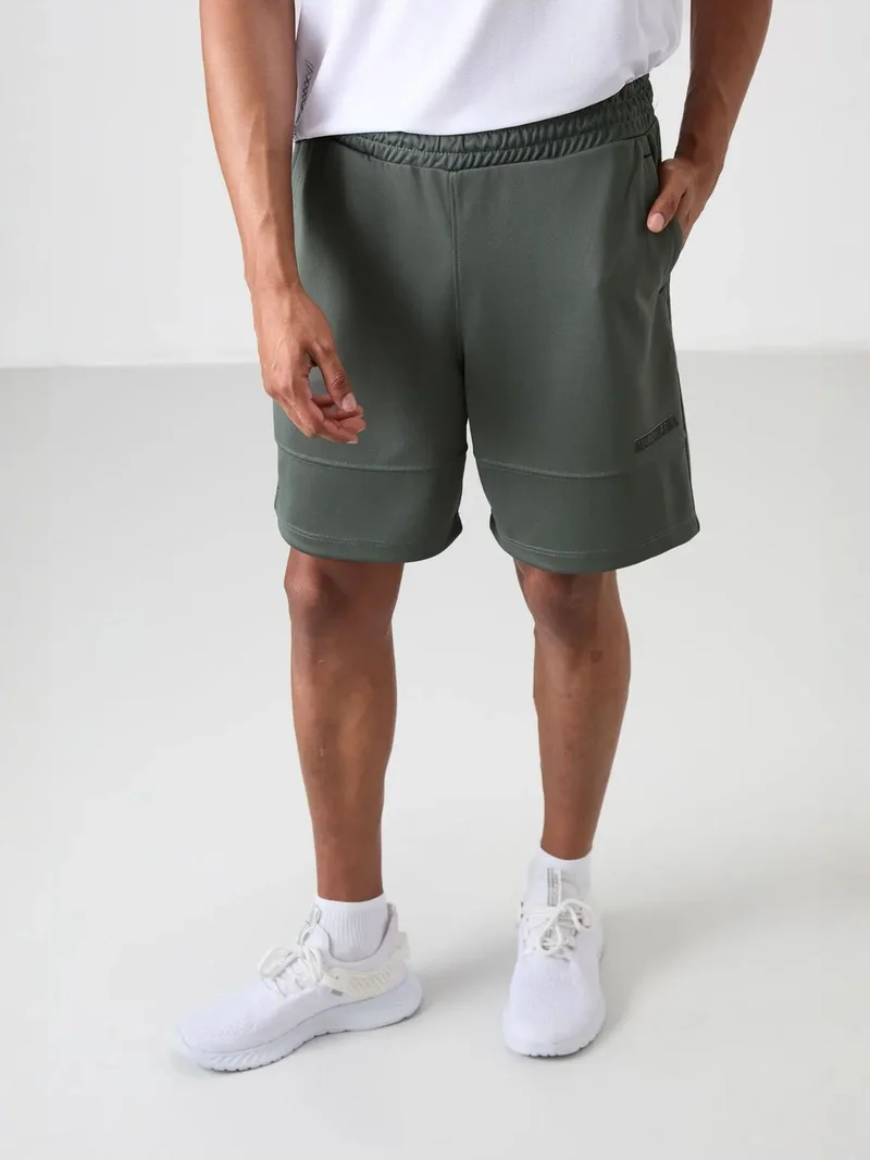 تومي لايف TOMMY Men's Solid Sweat Shorts
