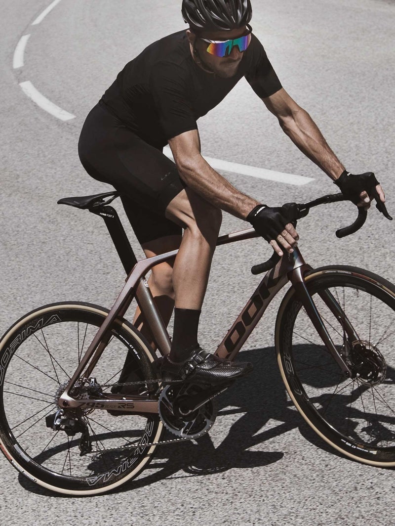 LOOK Cycle - KEO Grip Cleat Cycling Cleats – Anti-Slip Surface - Minimum Weight, Compact Size - 0° Angular Freedom - Color Black - Image 5