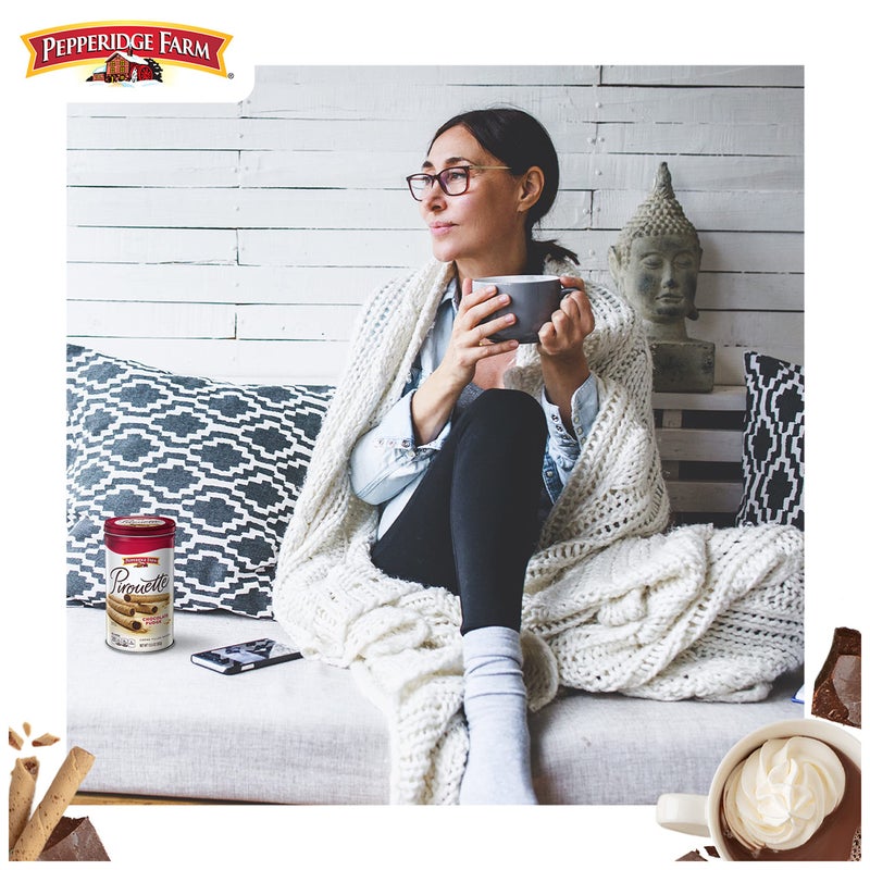 Pepperidge Farm Pirouette Cookies, Chocolate Fudge Créme Filled Wafers, 13.5 Oz Tin - Image 5
