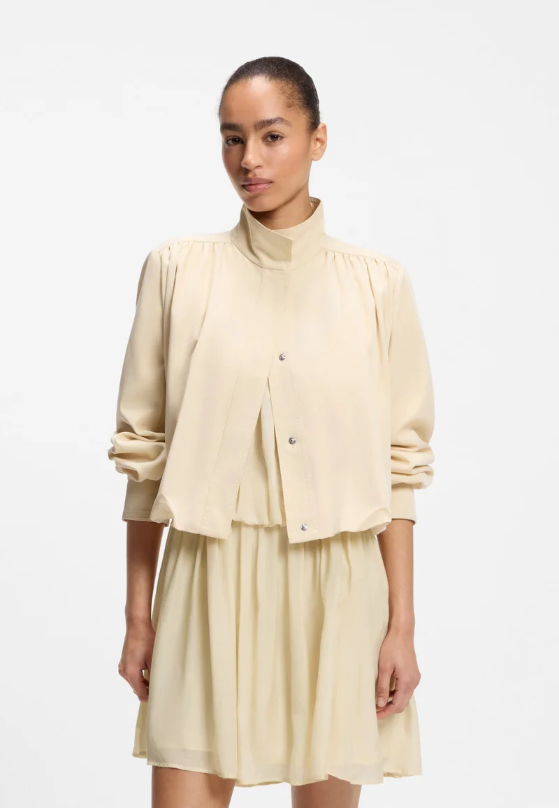 Relaxed-fit blazer with balloon hem