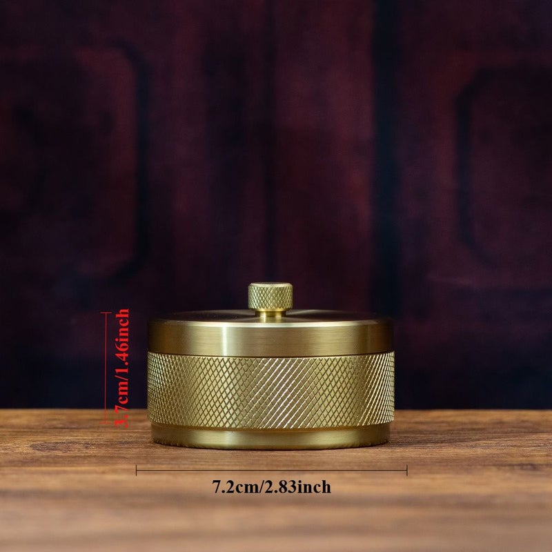 Patterned Brass Ashtray With Lid Anti Fly Home Office Decor - Image 2