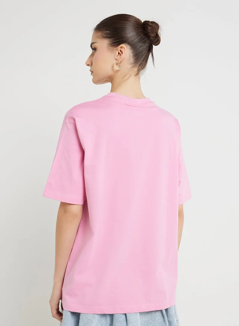 ديزني تيشيرت بطبعة ميكي كبير الحجم