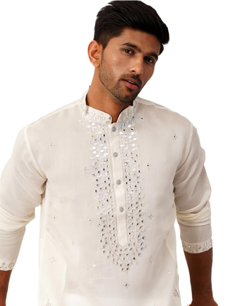 Jompers Men's Silk Blend Geometric Regular Kurta - Image 1