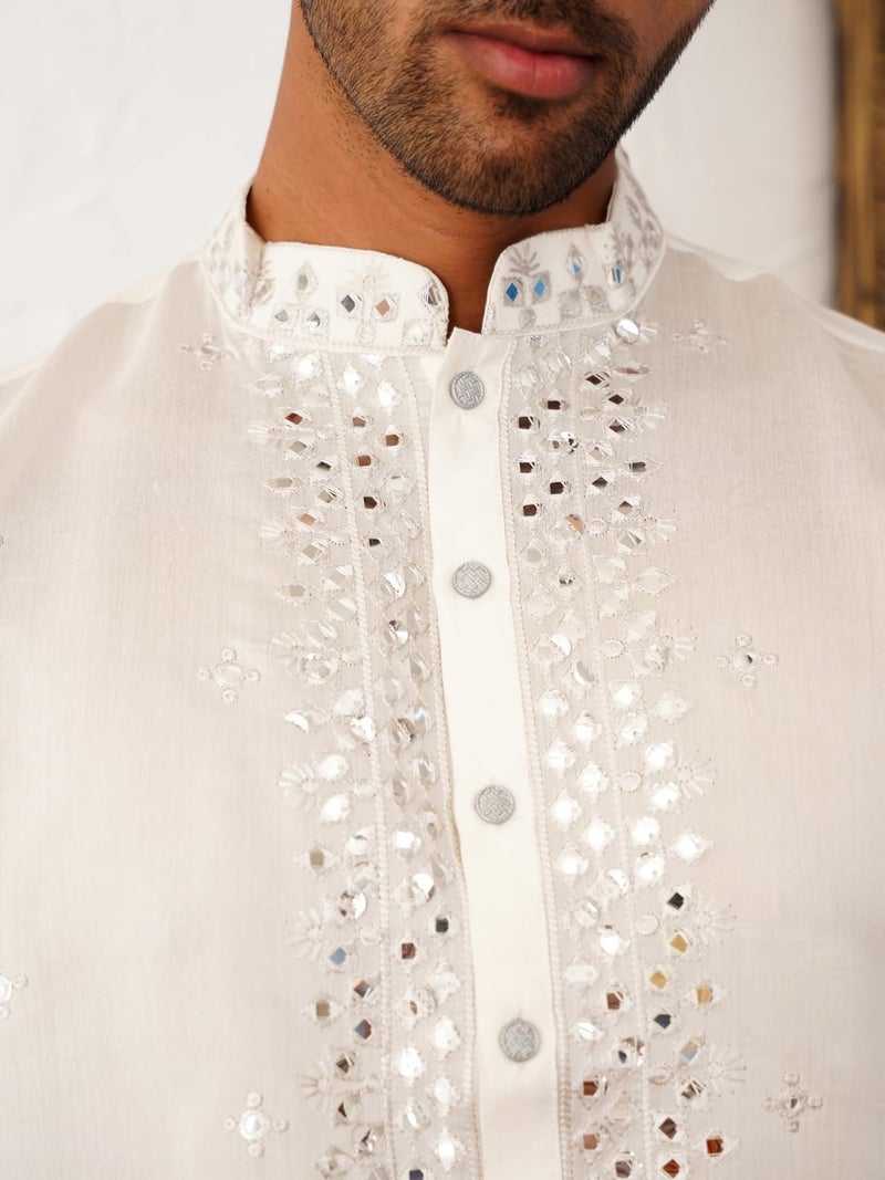 Jompers Men's Silk Blend Geometric Regular Kurta - Image 5