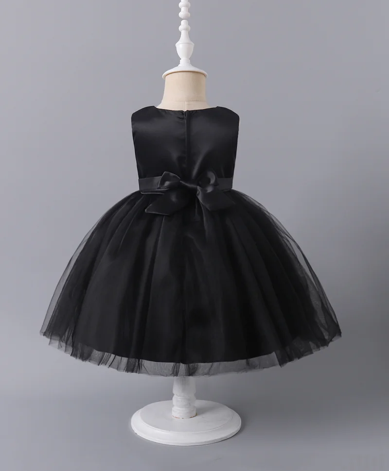 مارك وميا فستان مارك وميا بدون أكمام مزين بالزهور - أسود