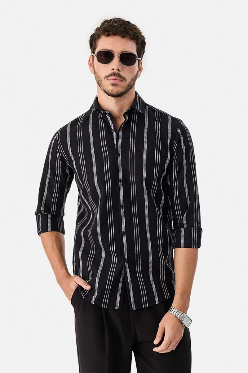 سنيتش قميص قطني مخطط بقصة ضيقة