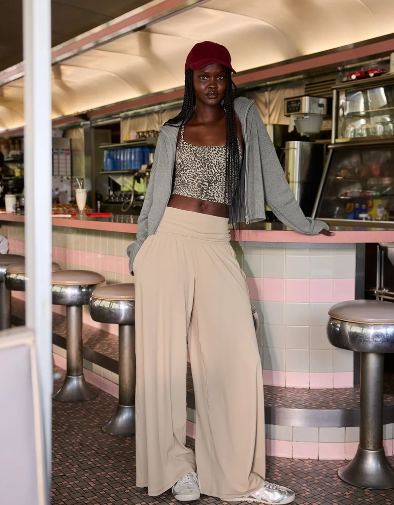 AE 24/7 Knit Pleated Pull-On Pant