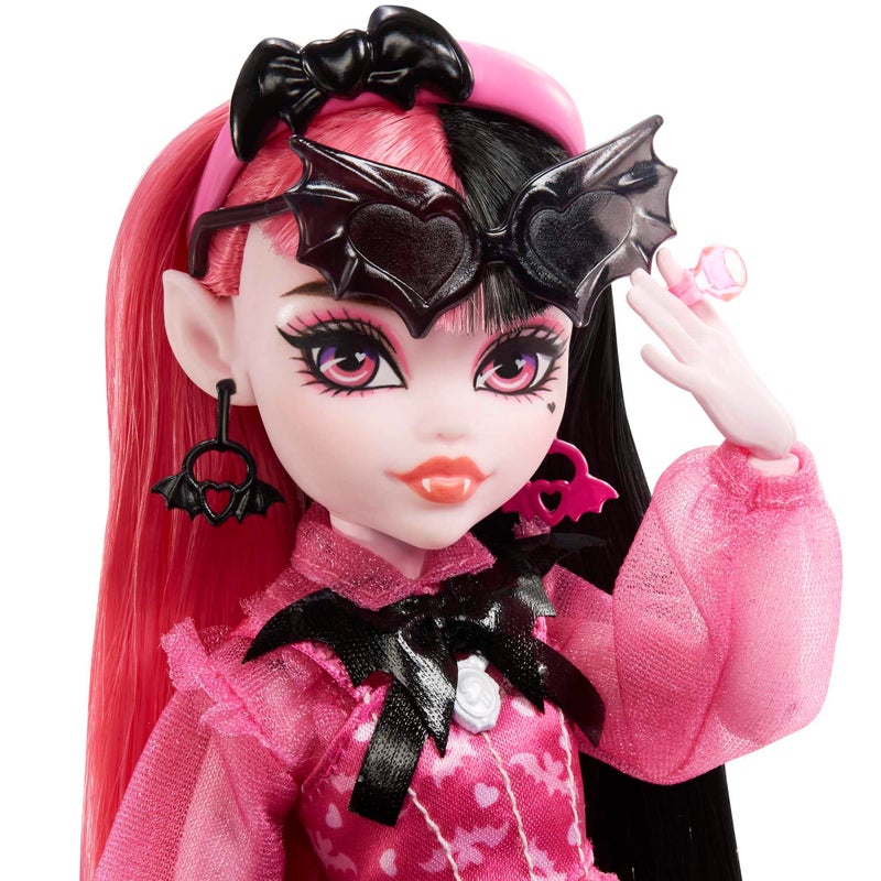 Monster High Doll, Draculaura with Pink & Black Hair in Signature Look with Fashion Accessories & Pet Bat Count Fabulous - Image 4