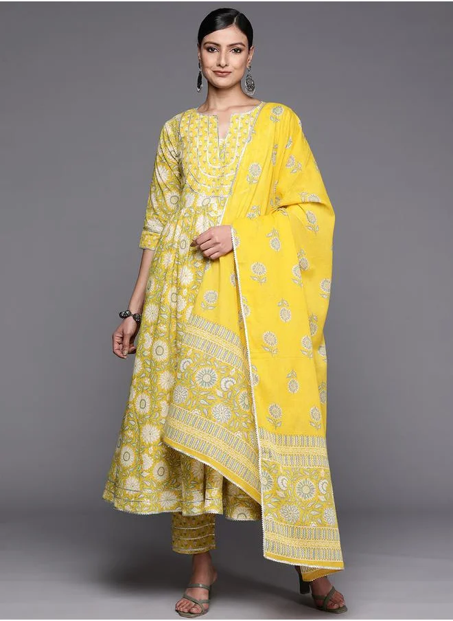 Libas All-Over Print Gotta Patti Kurta and Mid Rise Trousers with Dupatta Set by Styli