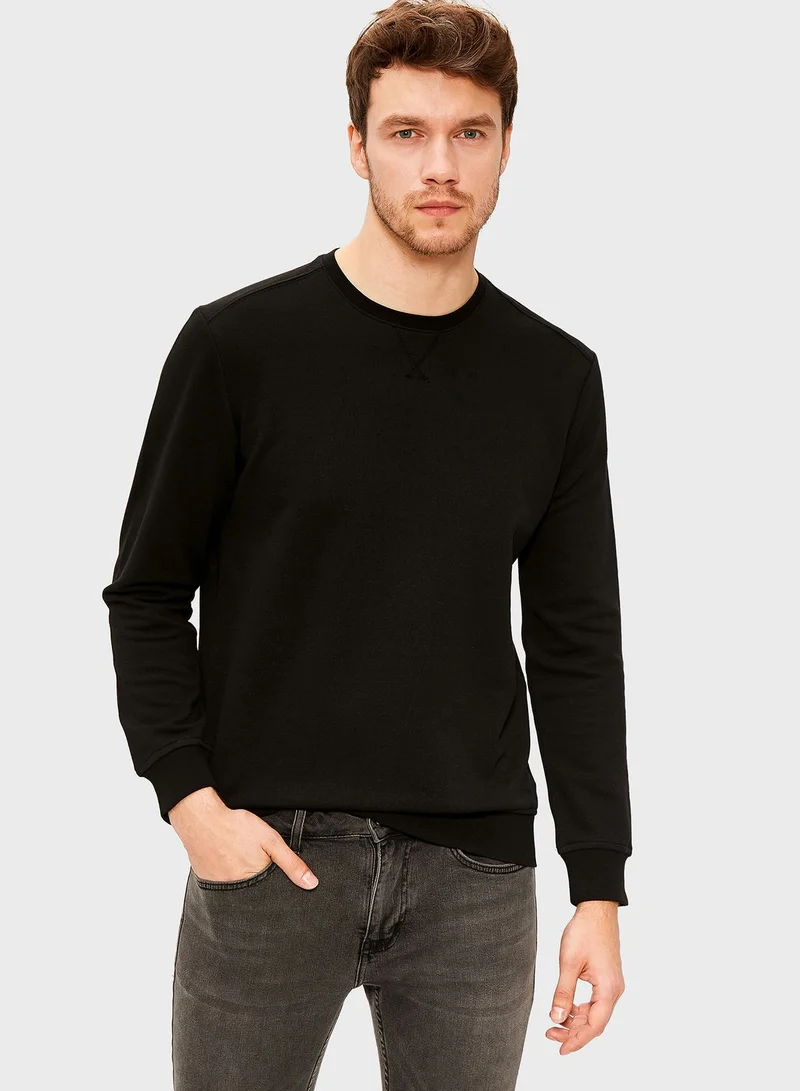 LC WAIKIKI Essential Sweatshirt
